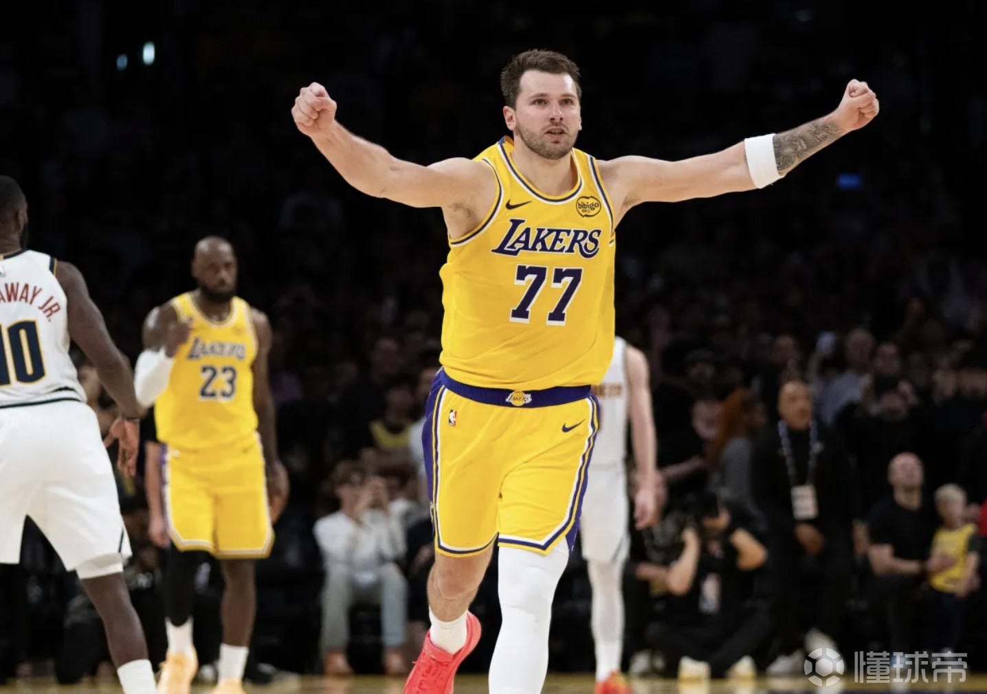 东契奇：詹姆斯为胜利会不顾一切，主场的氛围让我起鸡皮疙瘩