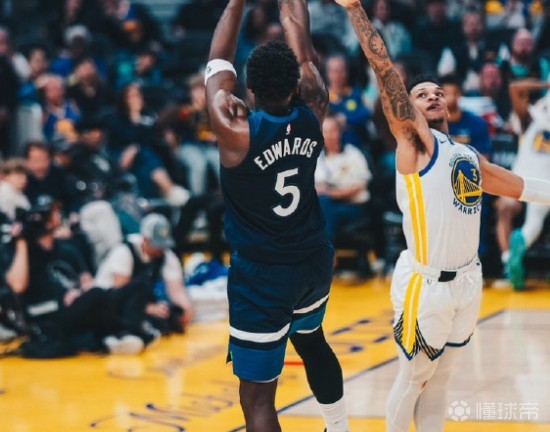 狼王呼啸，爱德华兹22中13&罚球12中12爆砍42分8板5助1断1帽